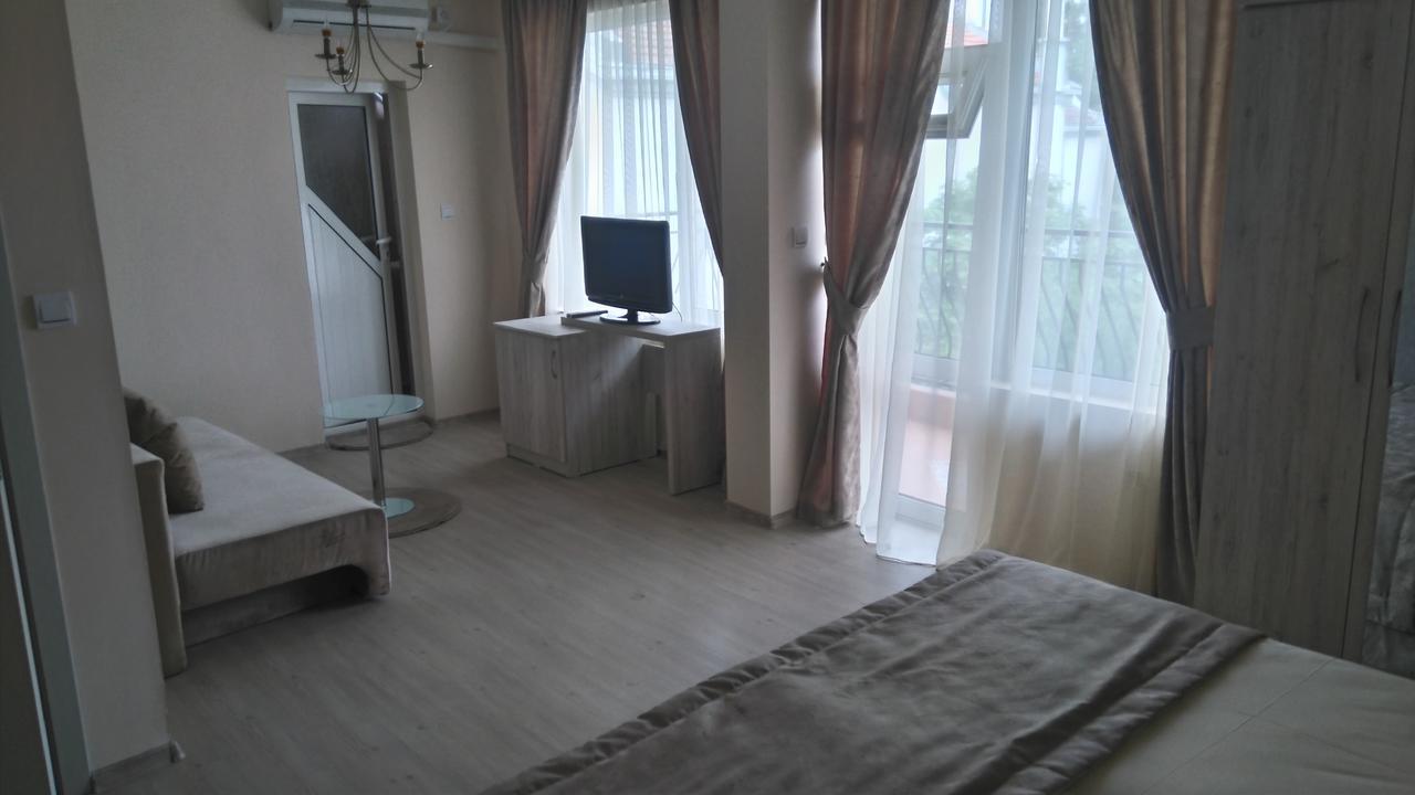 Guest House Adriya 普里莫尔斯科 外观 照片